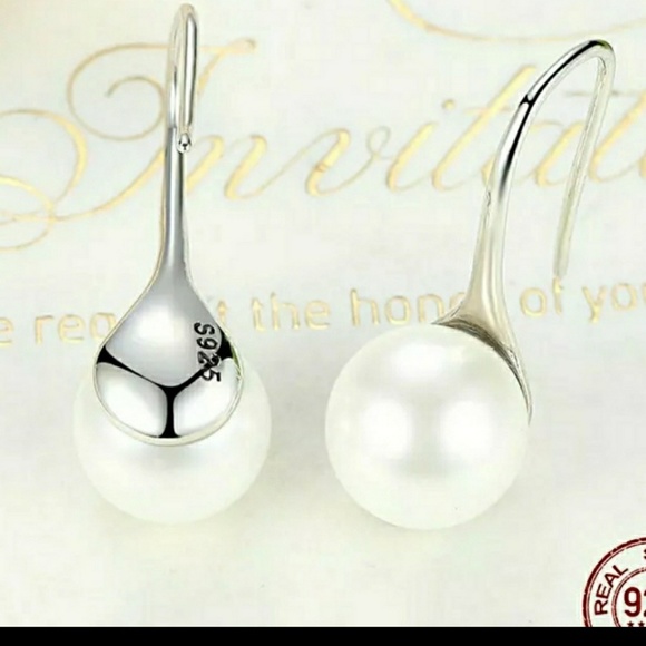 Silver Plated Romantic Earring - Picture 3 of 3